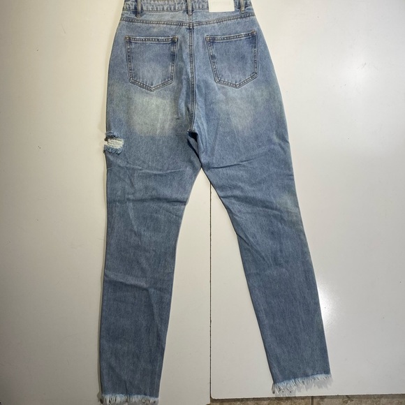Missguided Light Blue Distressed High Waisted Straight Thigh Slash Jeans NWT 4L - Picture 6 of 16